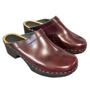SANDGRENS Sweden Leather Clogs Mules Wooden Footbeds Worn Once EU38 US7